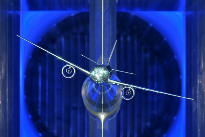 Windkanalmodell des Flugzeuges mit UHBR Durchflussgondeln in der Messtrecke des Windkanals